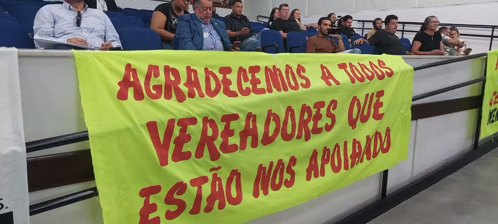 Moradores fizeram manifestações na Casa de Leis em São José do Rio Preto (SP)