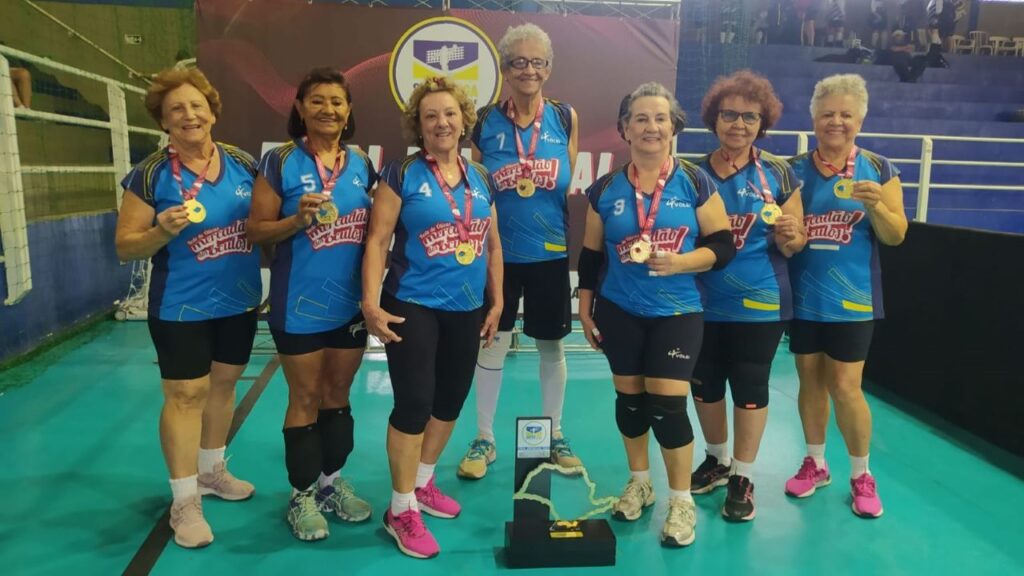 Vôlei adaptado conquista dois ouros em competição estadual