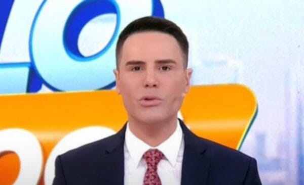 Luiz Bacci critica discurso de Luciano Huck sobre operação no Rio