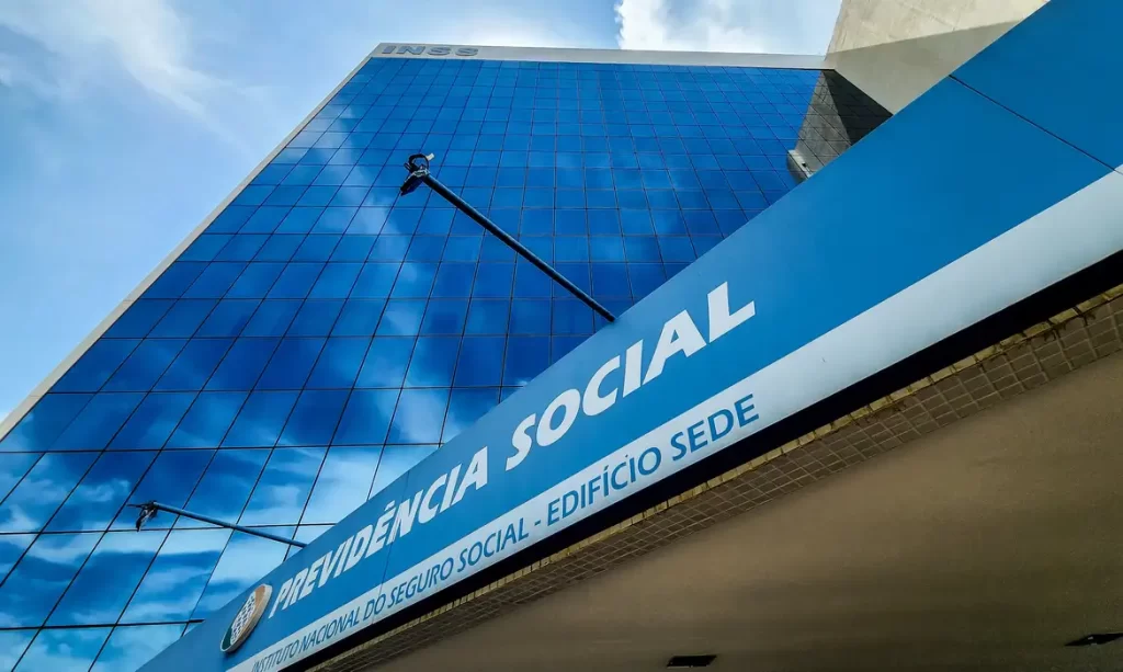 Biometria passa a ser exigida para novos benefícios do INSS