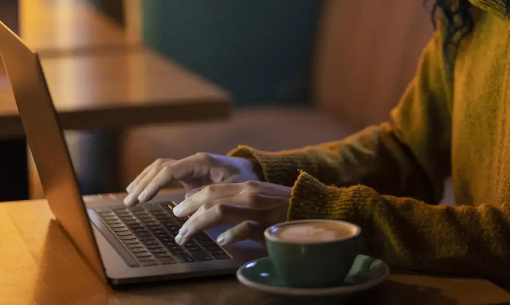 Falha na Cloudflare derruba sites no mundo todo