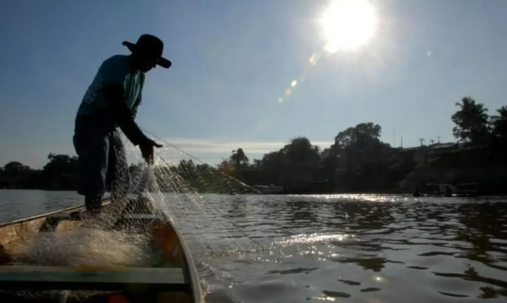 Pescadores de três estados começam a receber orientações sobre seguro-defeso