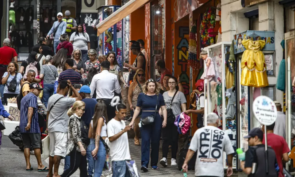 Dez estados e o Distrito Federal têm menor desemprego desde 2012