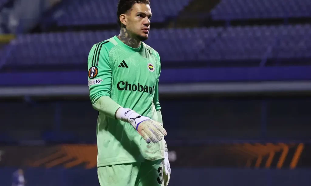 Ederson diz que era infeliz no Manchester City