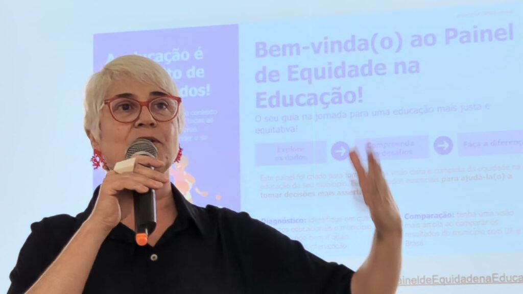 Centro Lemann realiza visita técnica com equipes da Educação na cidade