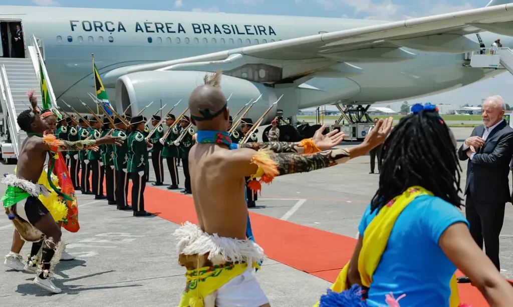 Lula chega à África do Sul para participar da Cúpula do G20