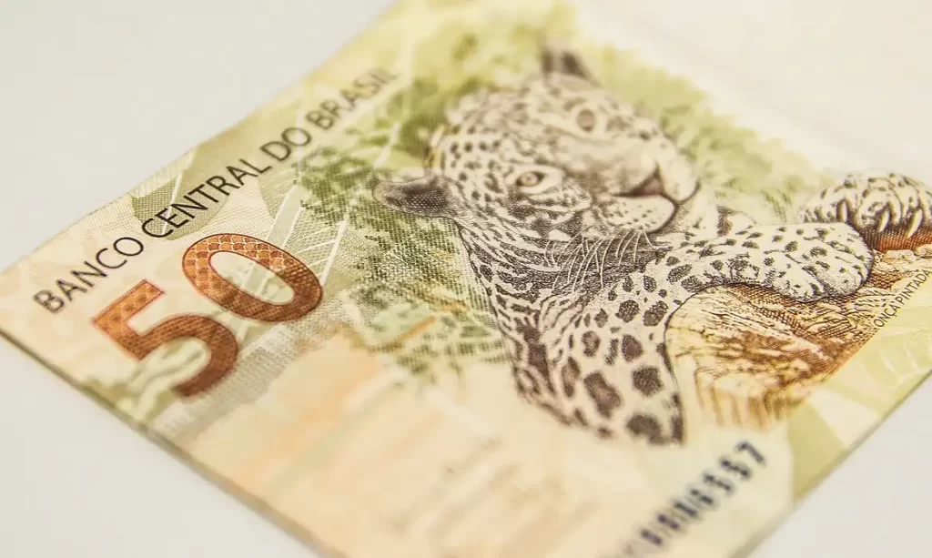 Cashback de impostos deve aumentar renda dos mais pobres em até 12%