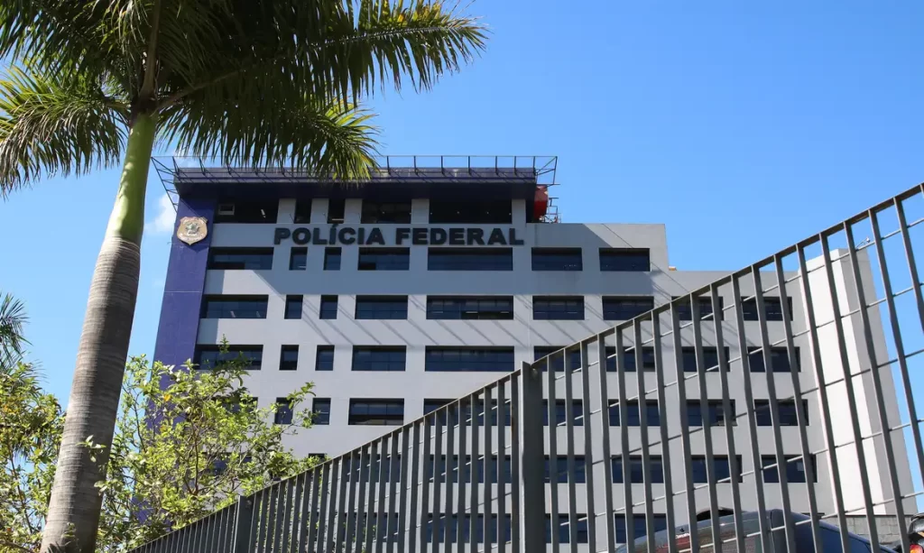 Dono do Banco Master é preso pela PF ao tentar deixar o país