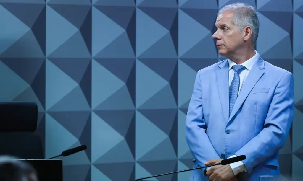 PF diz que ex-presidente do INSS recebia R$ 250 mil por mês em propina