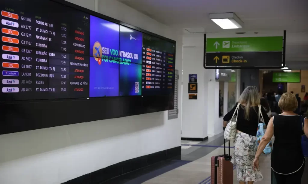 Anac amplia horário de Congonhas para normalizar voos