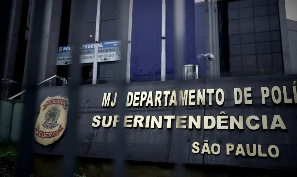 PF faz operação contra ataques cibernéticos a deputados