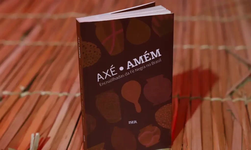Livro retrata religiosidades afro-brasileiras e combate ao racismo religioso