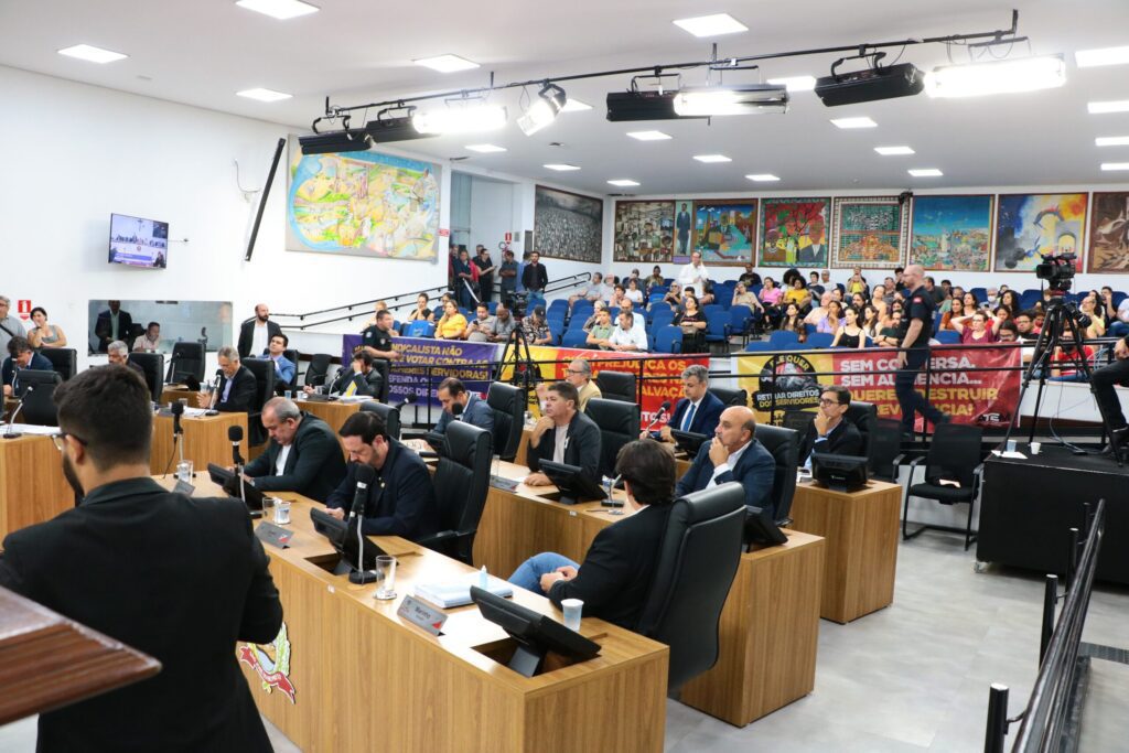 Câmara aprova reforma da previdência dos servidores municipais
