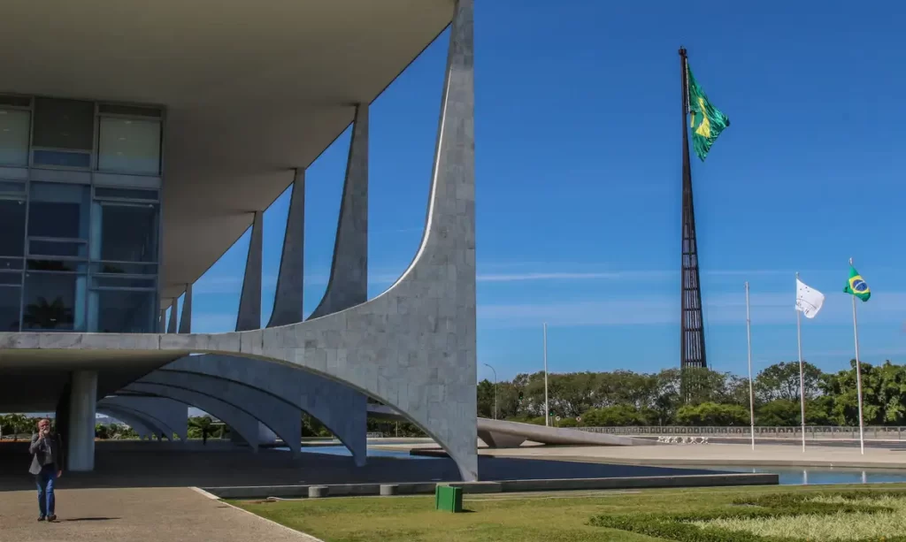 Nova lei aumenta penas e reforça medidas de proteção