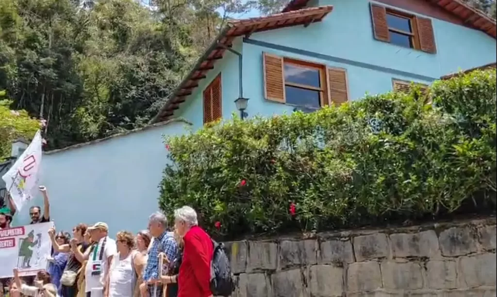 Ponto de Cultura Inês Ettiene relembra vítimas da ditadura em Petrópolis