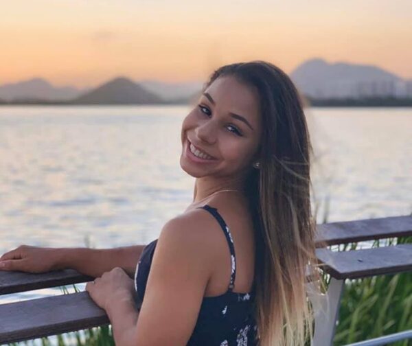 Possível romance entre Flavia Saraiva e Léo Pereira movimenta redes