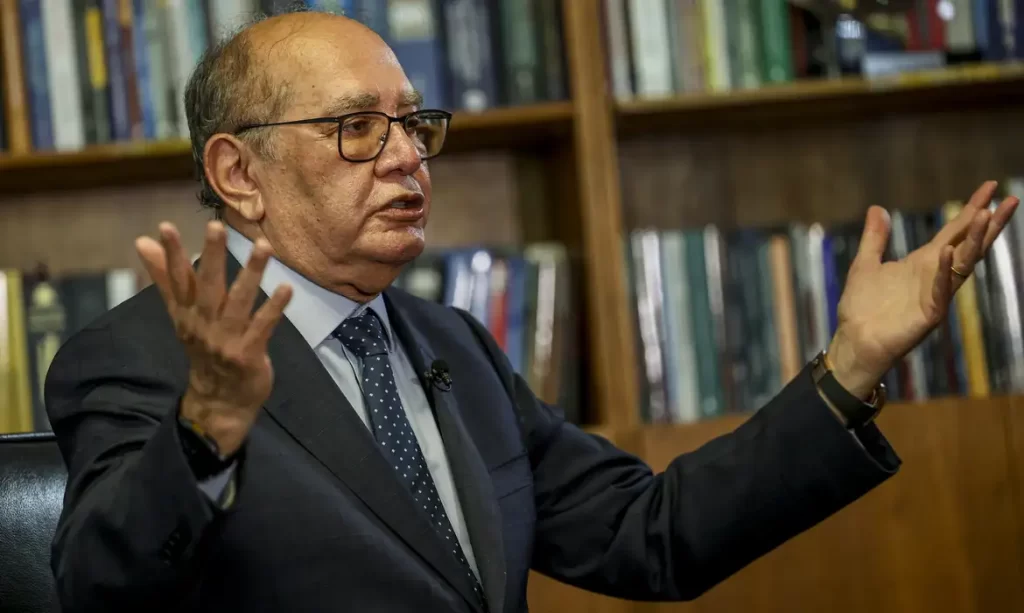 Gilmar Mendes defende continuidade de inquérito das fake news até eleições