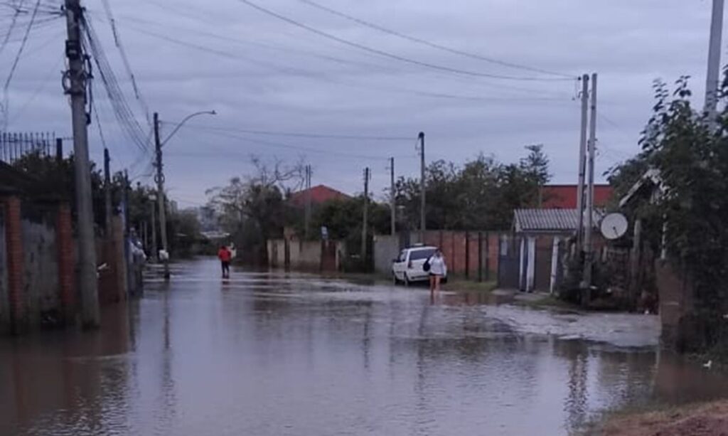 Inmet alerta para tempestade de grande perigo no Sul