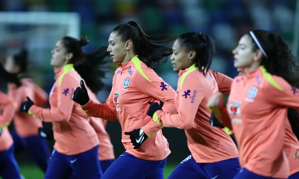 Seleção feminina fecha 2025 com amistoso contra Portugal