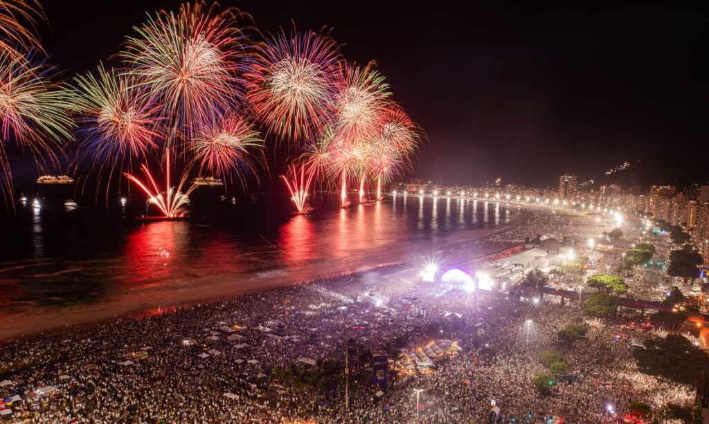 MetrôRio vende bilhete especial para Réveillon 2026 em Copacabana