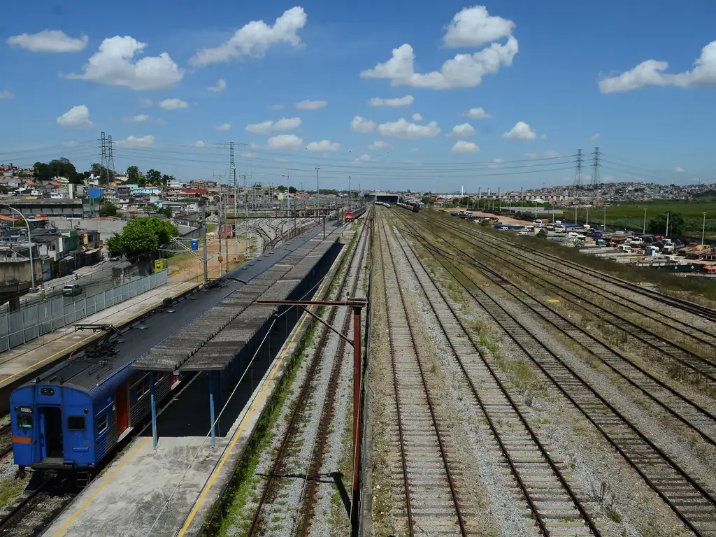 Descarrilamento de trem no México deixa 13 mortos e quase 100 feridos