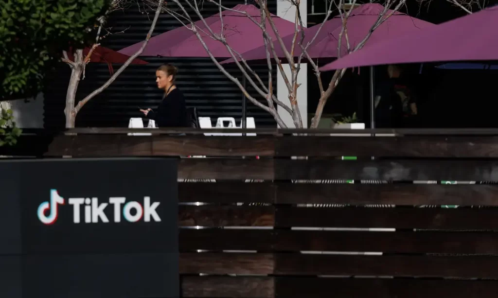 Venda do TikTok nos EUA avança e levanta debate sobre controle de dados