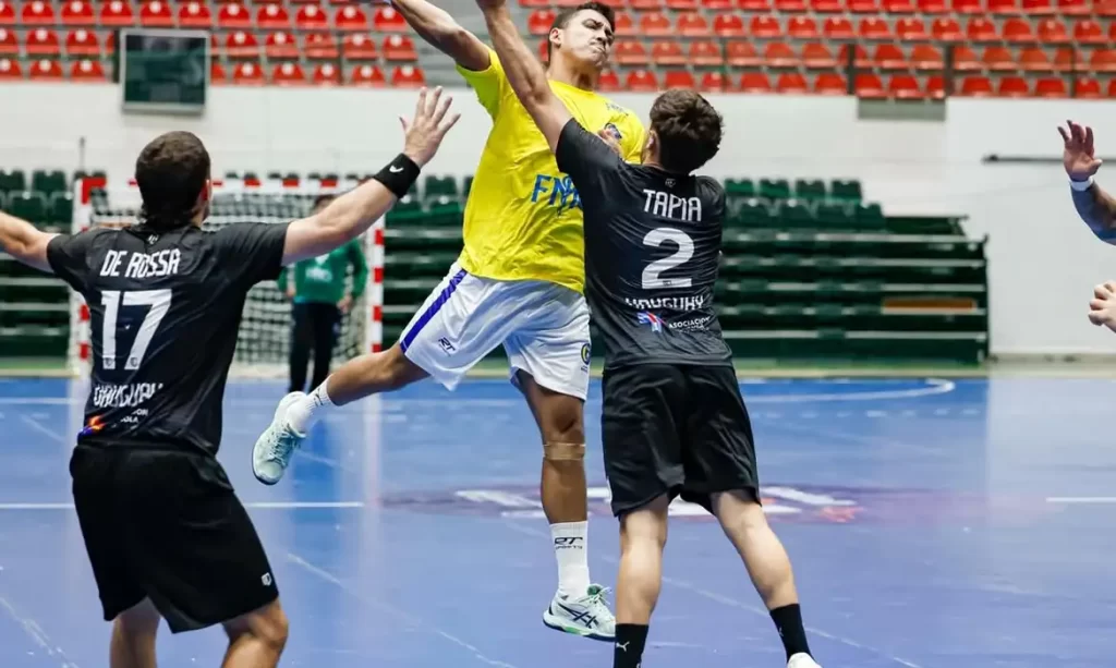 Brasil vence Uruguai e segue invicto no Sul-Centro Americano de Handebol
