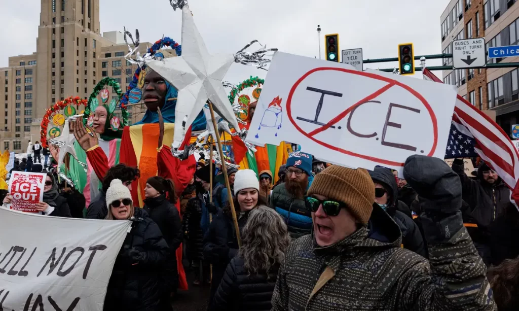 Milhares protestam nos EUA contra política migratória de Trump