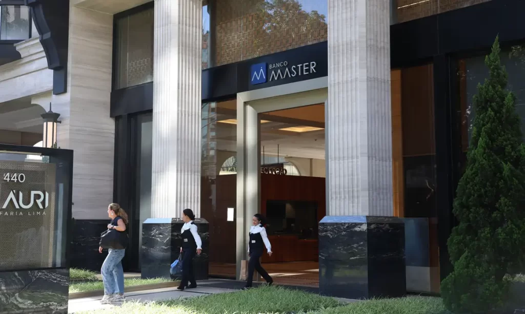 FGC começa a pagar clientes do Banco Master com garantia de até R$ 250 mil