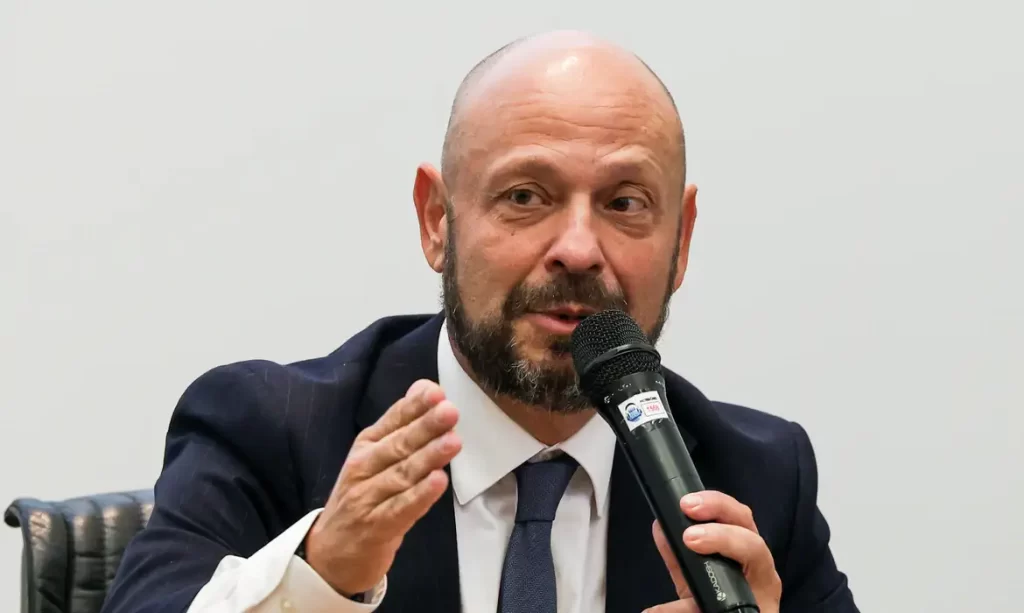Prazo para pedir devolução de descontos do INSS vai até 14 de fevereiro