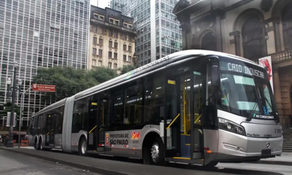 Passagem de ônibus em São Paulo sobe para R$ 5,30