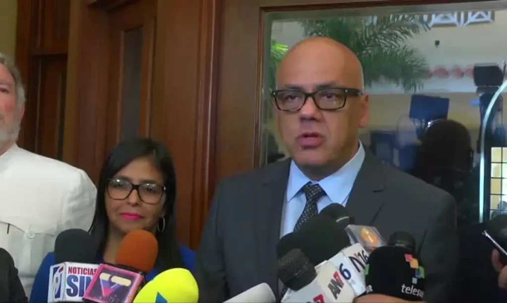 Líder do Parlamento da Venezuela promete apresentar anistia em breve