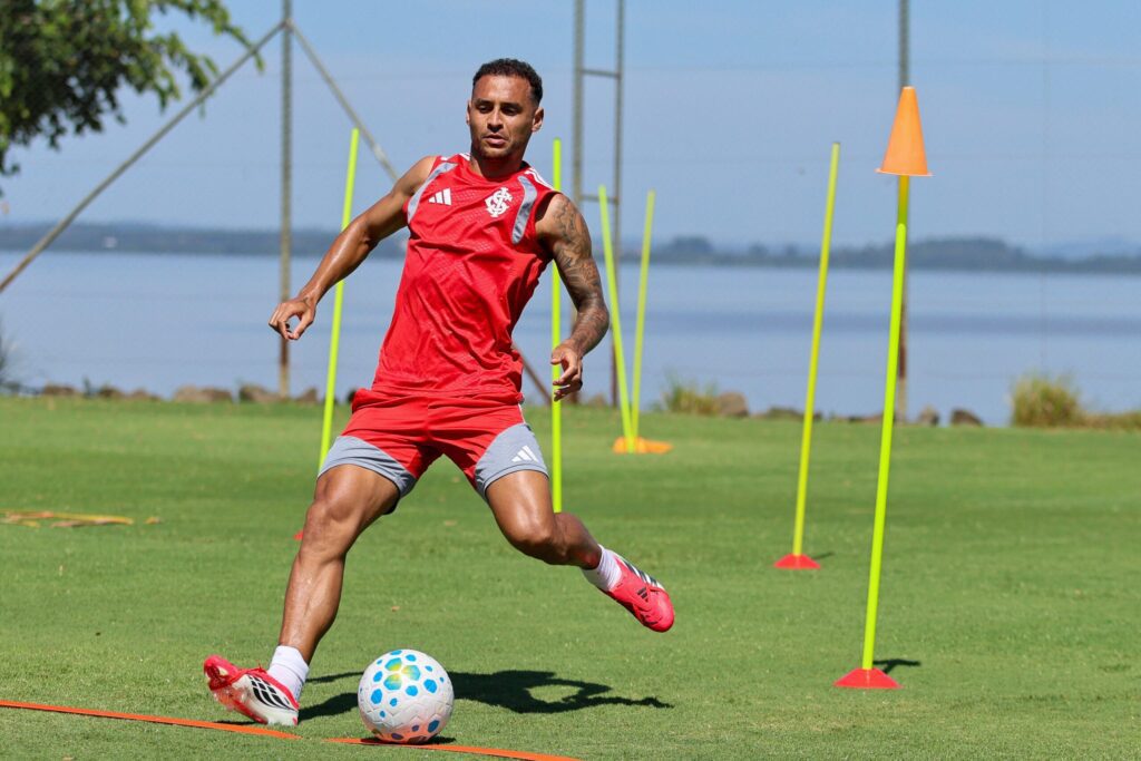 Internacional finaliza preparação para enfrentar o Flamengo