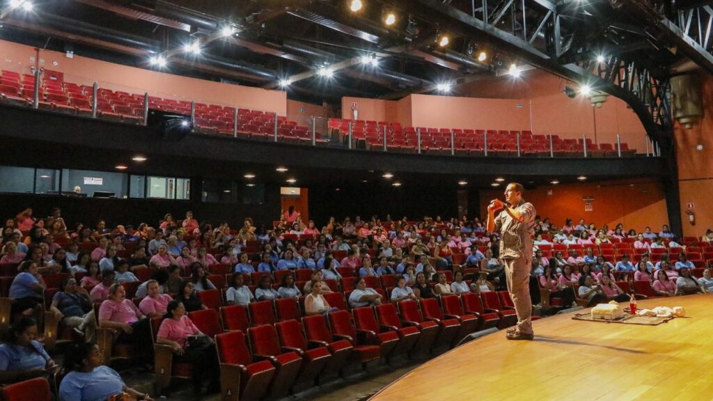Lei Lucas reúne 500 profissionais em capacitação