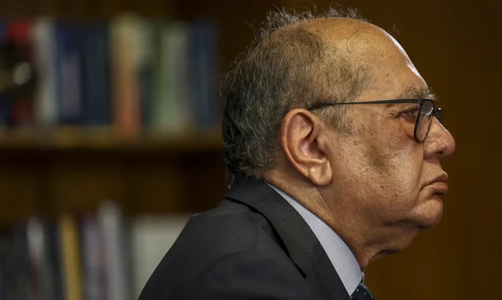 Gilmar Mendes suspende penduricalhos para membros do Judiciário e MP