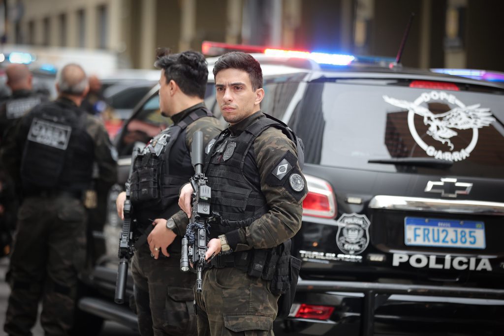 Operação da Polícia Civil cumpre 173 mandados contra grupo suspeito de fraudes