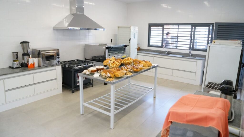 Oficina de pudim abre projeto Sabor que Transforma