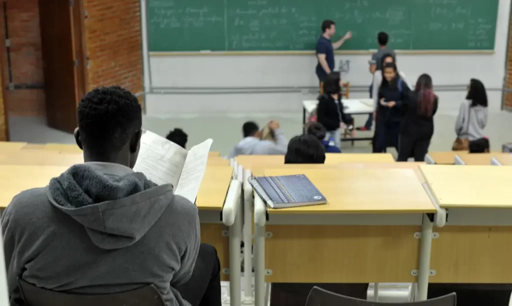UFRGS adota manual com diretrizes para comunicação antirracista