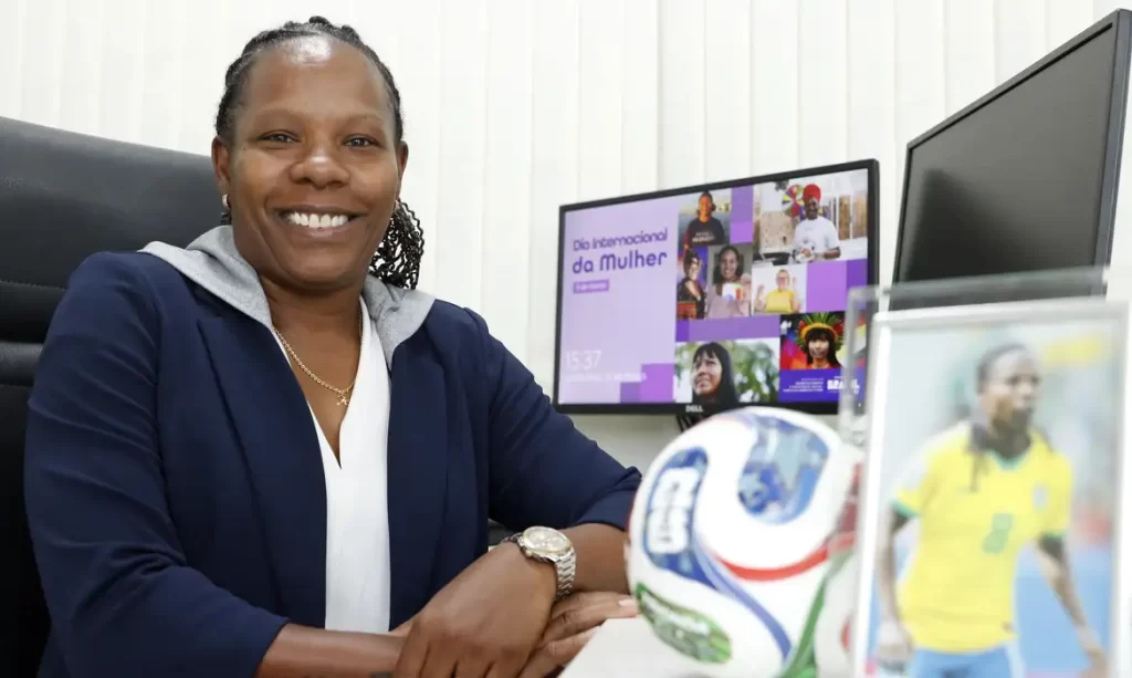 Mulheres enfrentam desafios no futebol