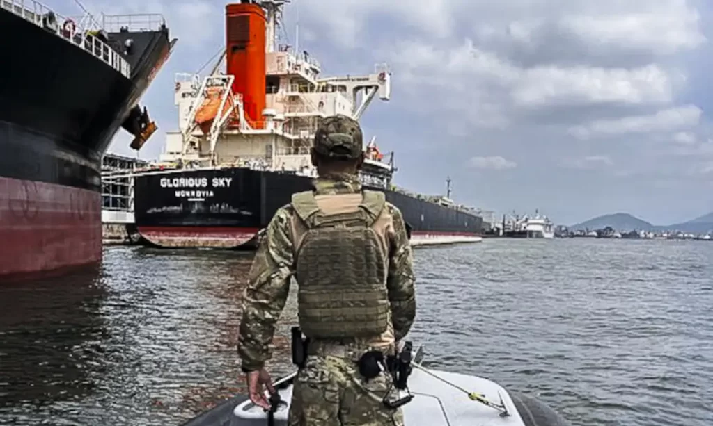 Polícia Federal faz operação contra tráfico internacional de drogas no Porto de Santos