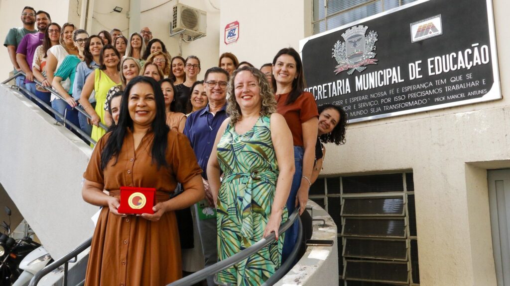 Rio Preto recebe selo ouro em alfabetização concedido pelo MEC