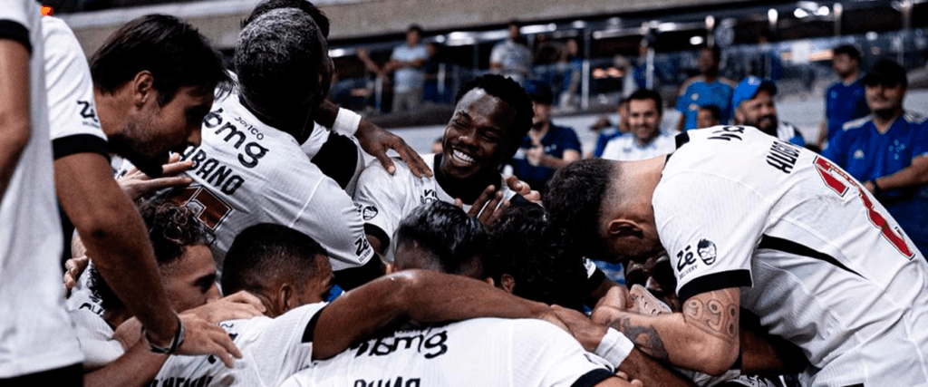 Vasco empata com Cruzeiro mesmo com um jogador a menos