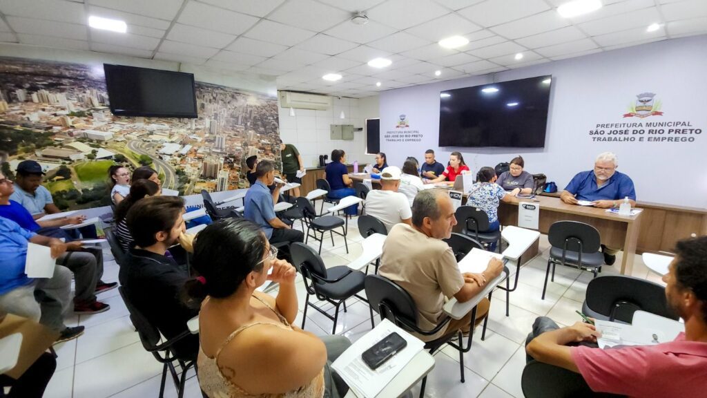 Processo seletivo para apoio escolar atrai mais de 560 candidatos em Rio Preto