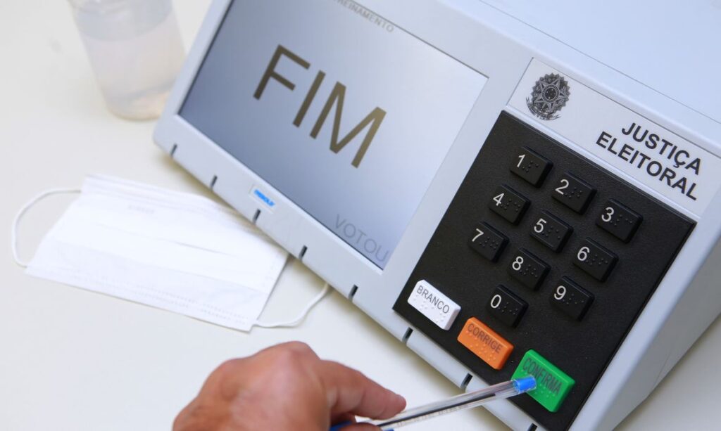 AGU orienta agentes públicos sobre regras para eleições de 2026