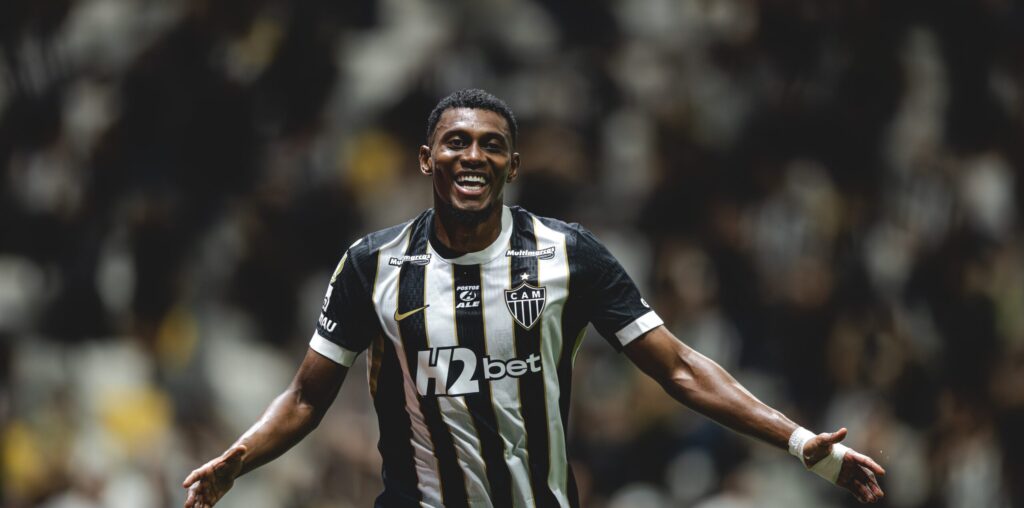 Atlético-MG vence Ceará e joga por empate na volta