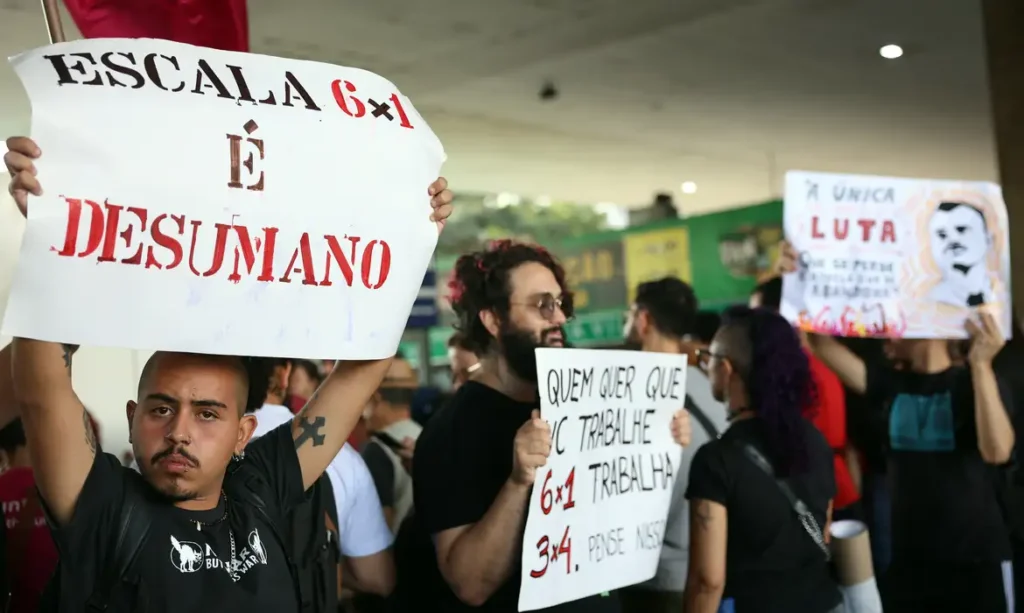 Fim da escala 6×1 é destaque em atos do Dia do Trabalho no país