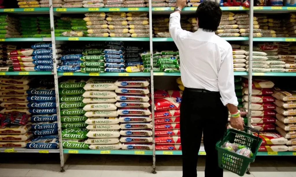 Excesso de chuvas faz preço do feijão subir no país