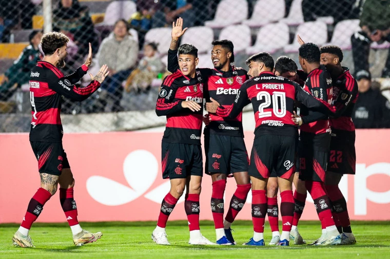 Flamengo vence o Cusco na altitude e estreia com vitória na Libertadores