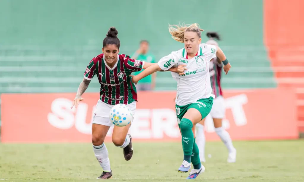 Palmeiras vence o Fluminense fora de casa e assume vice-liderança
