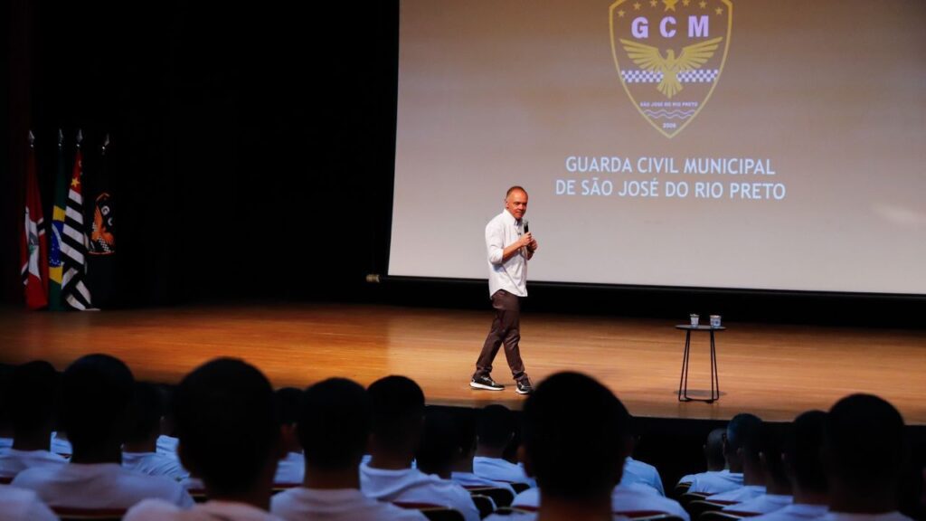 Aspirantes da Guarda Civil Municipal iniciam curso de formação em Rio Preto